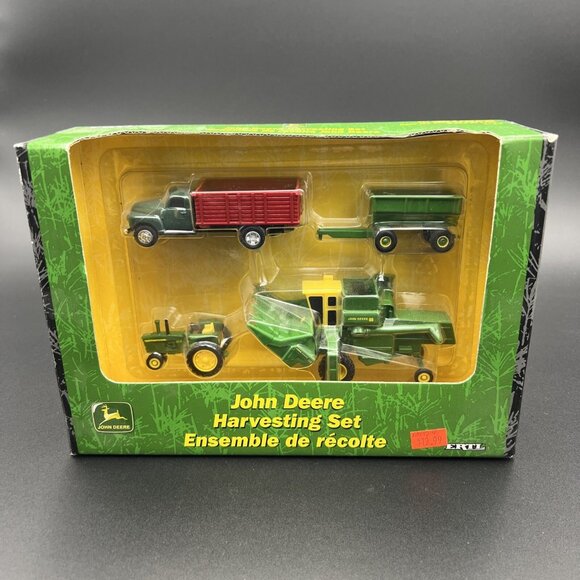 2002 ERTL JOHN DEERE HARVESTING SET 15014 - NEW - Picture 1 of 10
